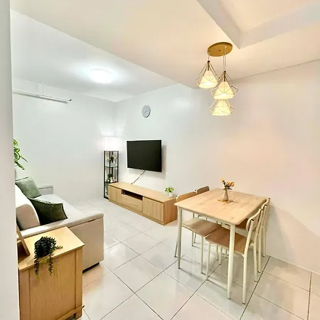 Cozy Family 2Br Condo For 8Pax With Wi-Fi & Netflix Unit Nate By Gerra At Urban Deca Homes Banilad