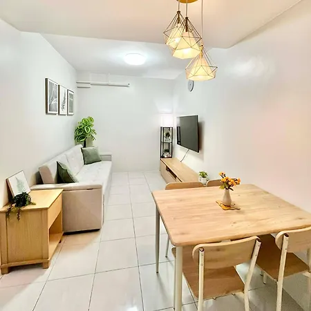 Cozy Family 2Br Condo For 8Pax With Wi-Fi & Netflix Unit Nate By Gerra At Urban Deca Homes Banilad