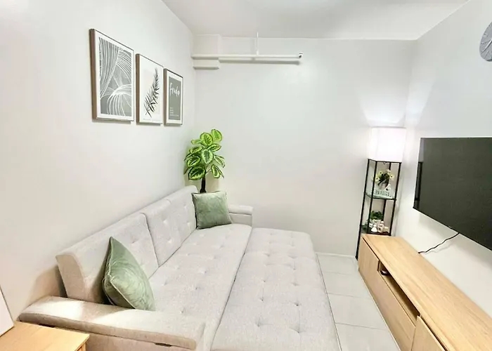 Aparthotel Cozy Family 2br For 8pax With Wi-fi & Netflix Unit Nate By Gerra At Urban Deca Homes Banilad Mandaue City